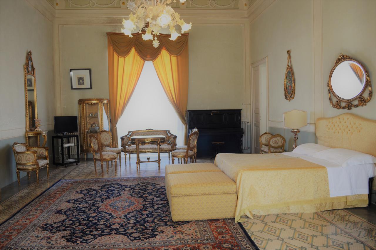 マリッティマ Palazzo Vecchio Bed & Breakfast エクステリア 写真
