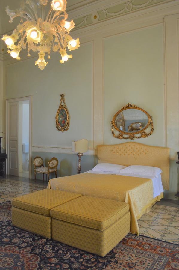 マリッティマ Palazzo Vecchio Bed & Breakfast エクステリア 写真