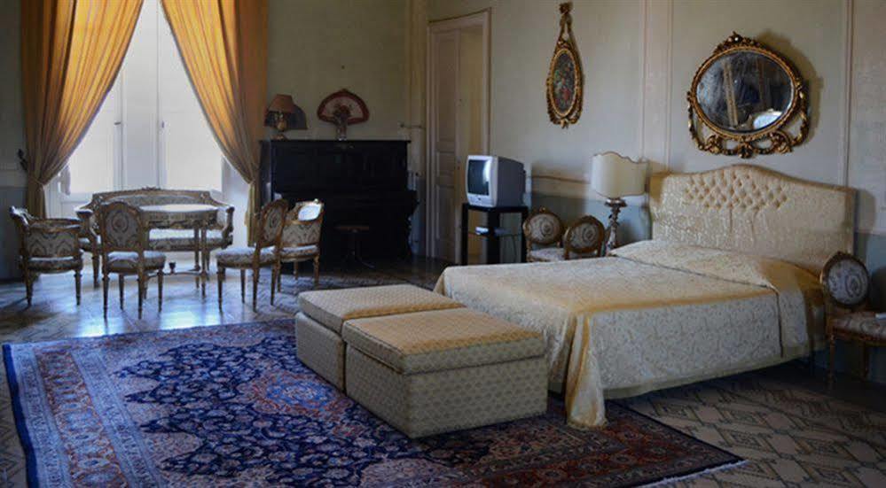 マリッティマ Palazzo Vecchio Bed & Breakfast エクステリア 写真