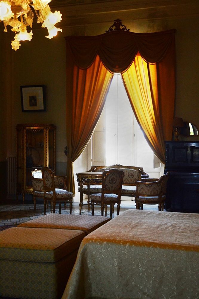 マリッティマ Palazzo Vecchio Bed & Breakfast エクステリア 写真